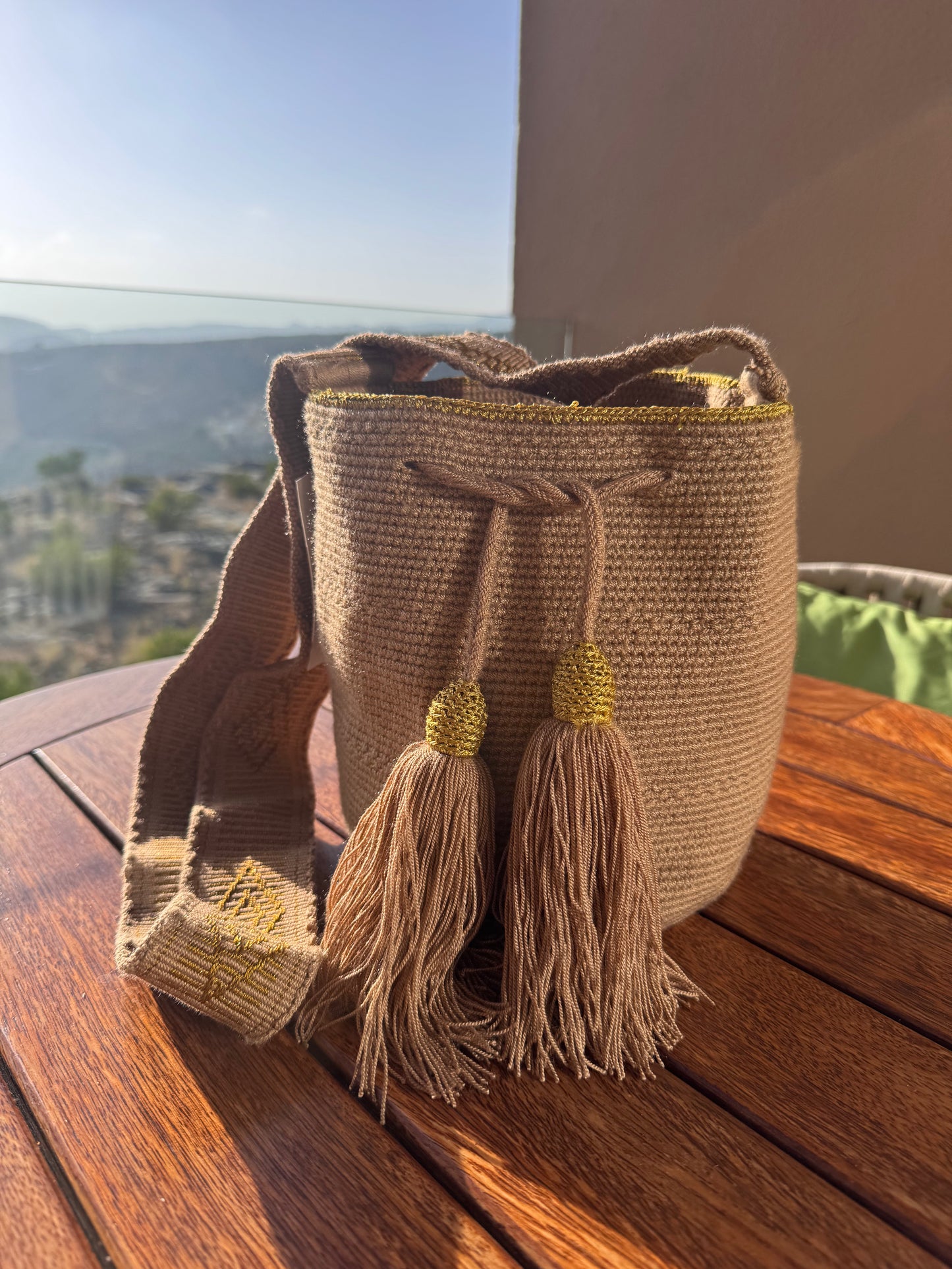 Medium Solid Brown with gold