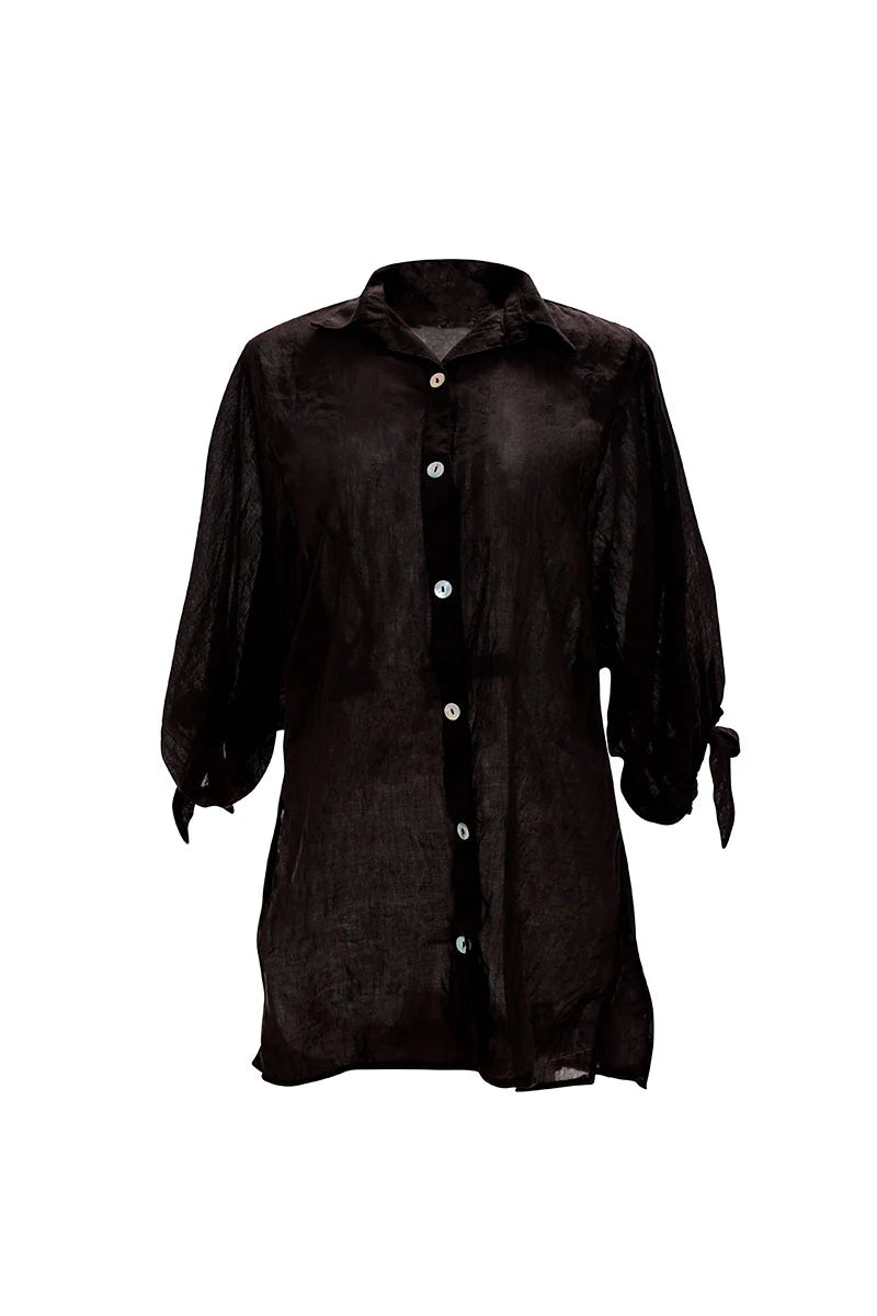 Black Shirt Cleo