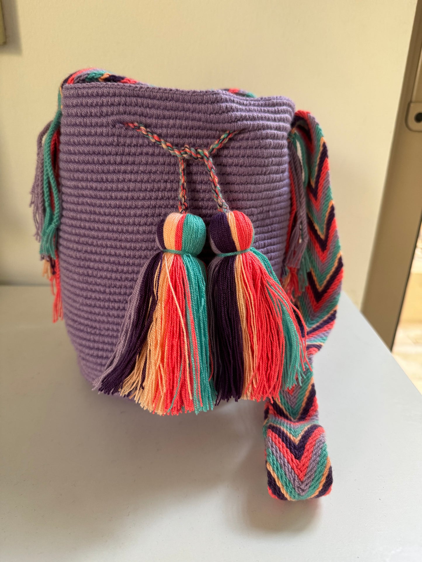 Medium Solid light purple Bag