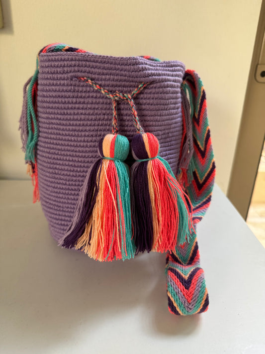 Medium Solid light purple Bag